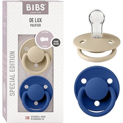BIBS Pacifiers OneSize | 2-Pack Soothers | BPA-Free Symmetrical Nipple | Made in Denmark | Vanilla/Cornflower De Lux Pacifier