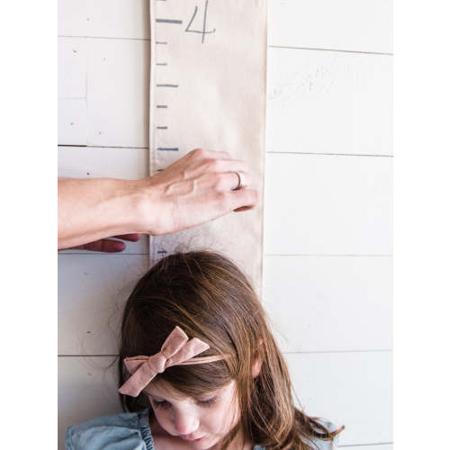 Canvas Growth Chart: Signature Font | White Loft