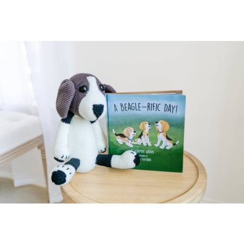 A Beagle-rific Day Book and Crochet Beagle