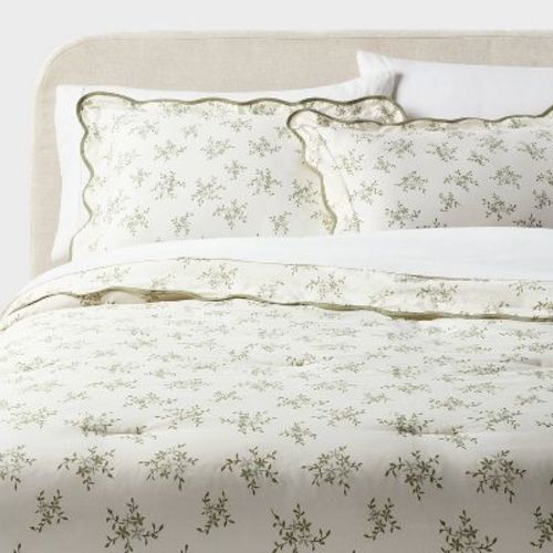 Twin/Twin XL Floral Scallop Comforter and Sham Set Sage Green for Dorm - Threshold™