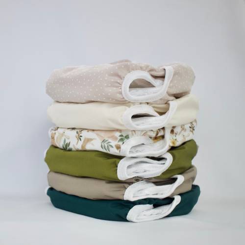 One Size Set of 6 Neutral cloth diapers for prefolds or inserts, OS Diaper cover, AI2 Diaper,