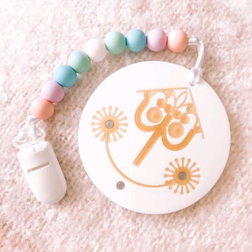 Disney Teether It's a Small World Disney Baby Teething Toy, Disney Nur – Small World Teething Company