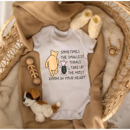 Winnie The Pooh Baby Bodysuit, Newborn Baby Gift, Baby Reveal Romper, Pregnancy Announcement, Baby Shower Present, Honey Lover&#39;s Bodysuit