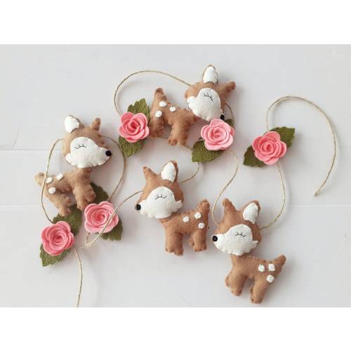 Woodland garland, deer and rose garland, wall hanging, girls nursery, deer, woodland nursery, girls woodland bedroom, enchanted forest, fawn