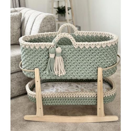 Infinity Crochet Moses Basket - Three Little Cubs