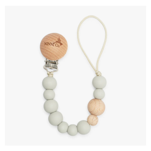 Ninni Co. Mist Gray Pacifier Clip
