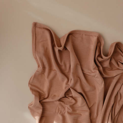 Mushie Stretchy Swaddle, Natural – Wild Ivy