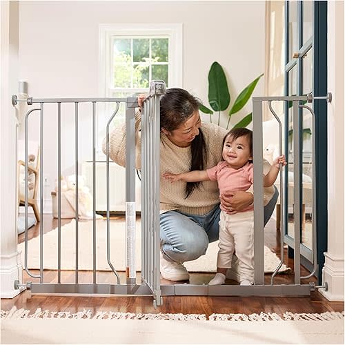 Regalo 49-Inch Extra Wide Baby Gate