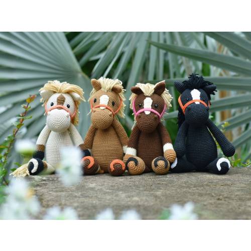 Horse Crochet Animals - Amigurumi Horse Toy - Handmade Crochet Horse Gift - Amigurumi Pony Toys - Custom Horse Color - Finished Crochet Toy