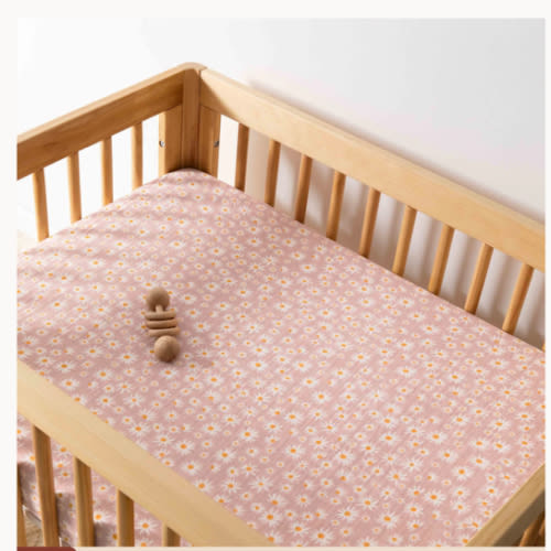 Babyletto All-Stages Midi Crib Sheet in GOTS Certified Organic Muslin Cotton