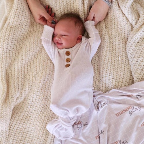 Sloane's Squares Waffle Bamboo Newborn Baby Knot Gown & Hat Set