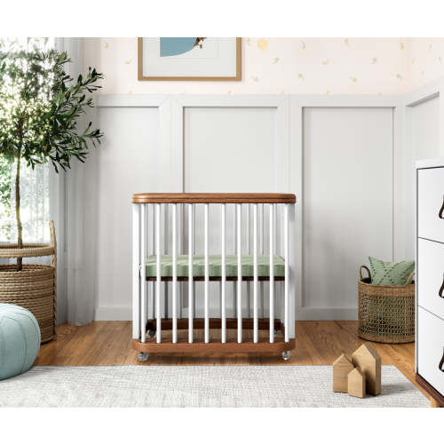 The Cloud Crib | Modern Convertible Mini Crib | Nestig