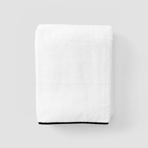 Monogrammed Plush Luxury Bath Towel | Weezie