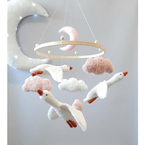 Baby mobile, mobile goose, goose, mobile in the crib, gift for a newborn, toy in the crib, toy goose in the crib, three geese, boho mobile