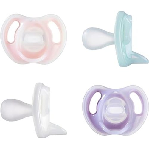 Tommee Tippee Ultra-light Silicone Pacifier, Symmetrical One-Piece Design, BPA-Free Silicone Binkies, 0-6 months, Pack of 4 Pacifiers