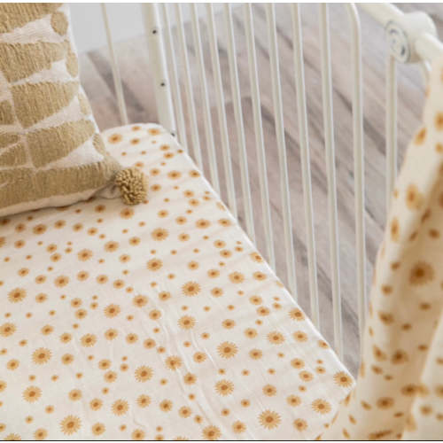 Muslin Crib Sheet | Daisy