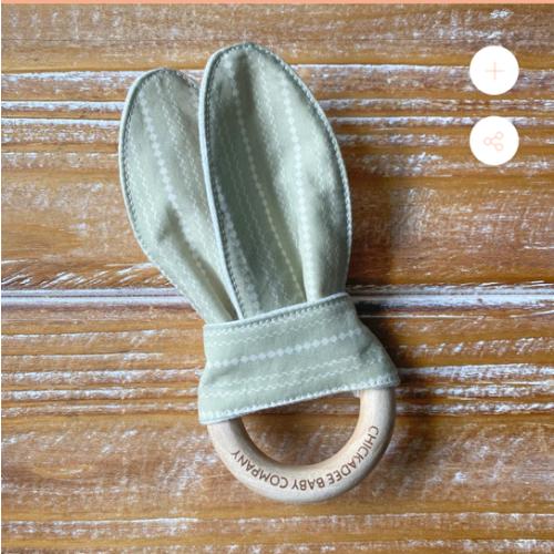 Knit Stitch in Soft Sage Birch Teething Ring