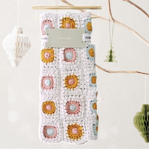 NEW Shabby Chic Granny Squares Chunky Afghan Hand Crochet Floral Throw Blanket