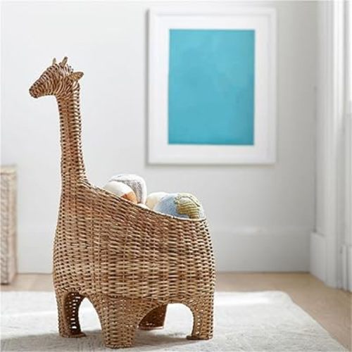 Giraffe-Shaped Rattan Laundry Hamper, Handwoven Wicker Laundry Basket, Animal-Inspired Decorative Organizer for Laundry Room, Living Room