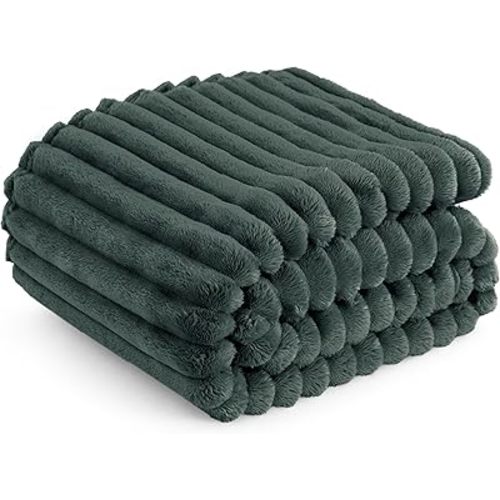 Bedsure Mallard Green Fleece Blanket for Couch - GentleSoft Cozy Soft Blankets for Women, Cute Small Throws for Girls, 50x60 Inches