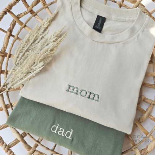 Embroidered Mama Dad Shirt, Mom Shirt, New Mom, New Dad, T-Shirt, Mommy Birthday Gift, Mother's Day Gift for Mom, Dad Gift, A24, M223