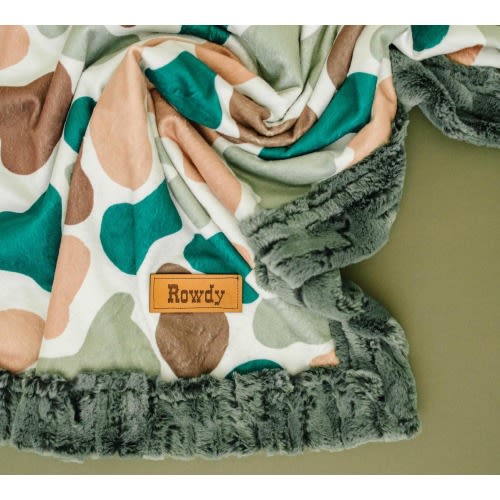 Retro Camo Minky Blanket Baby Boy Camouflage Fur Blanket Custom Baby Gift for Hunter Nursery Decor Hunting Boys Bedroom Decor Camo Bedding