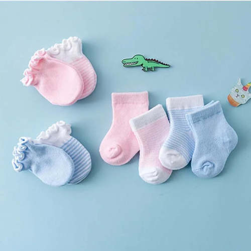 "4-Piece Newborn Anti-Scratch Mittens & Socks Set - Soft Cotton"