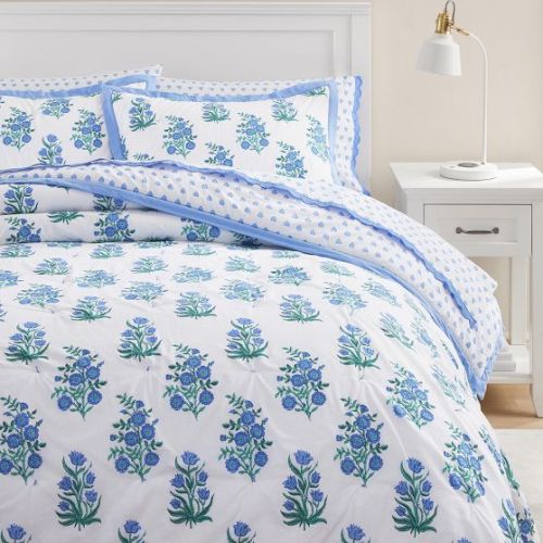 Roller Rabbit Wild Rose Quilt - Twin