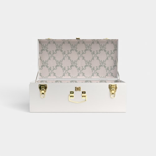 Petite Trunk - White - Ivy Trail / Embroidery