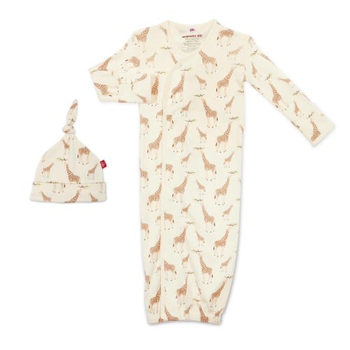 Cream Jolie Giraffe Organic Cotton Magnetic Gown & Hat Set