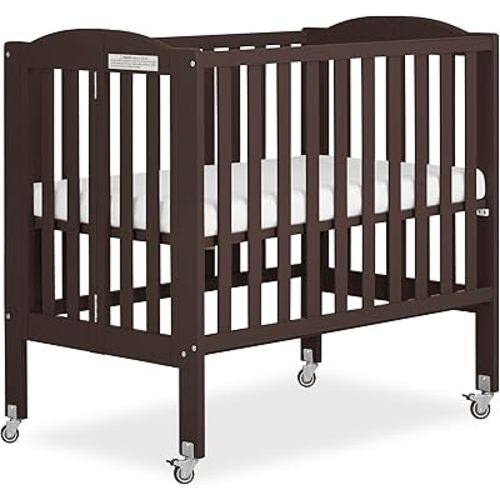 Dream On Me 2-in-1 Portable Mini Crib, Non-Full Size Baby Crib for Small Spaces, 2 Mattress Heights, Compact Travel Design, Includes Mattress, GREENGUARD Gold & BSA Certified, Chocolate Chip
