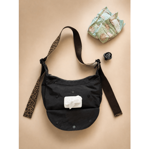 Park Bag Crossbody Diaper Bag (Onyx)