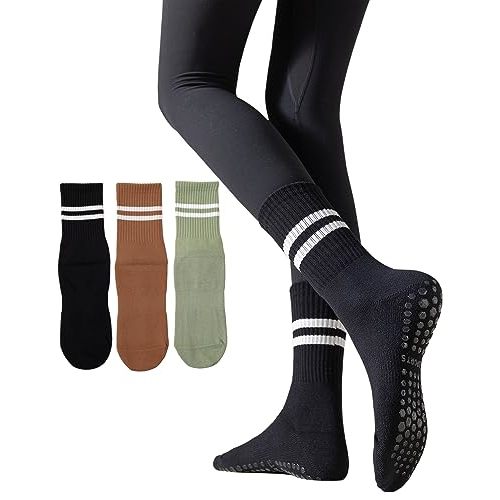 Irisbear Womens Pilates Socks with Grips Non Slip Yoga Socks Barre Gym Athletic Grippy Socks for Women