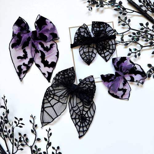 Bats Halloween Baby Bow | spiderwebs Halloween hair bow | mesh halloween bow | Halloween webs bow | Halloween girl clip bow bats spiders |