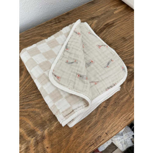 Reversible Retro Skateboard + Checker 6 Layer Gauze Blanket – Chicke