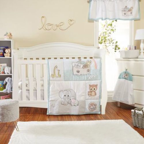 Everyday Kids Noah’s Ark 4-Piece Crib Bedding Set – Includes Quilt, Fitted Sheet, Dust Ruffle & Diaper Stacker with Elephants and Giraffes