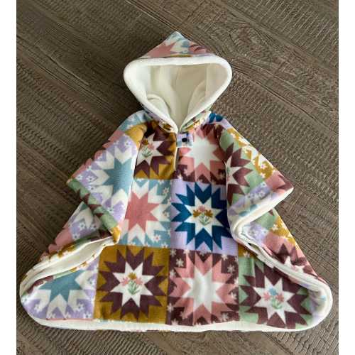 Quilted patch prints car seat poncho, kids winter poncho coat/jacket, hooded, double layers, soft car seat blanket.