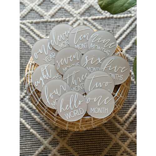Acrylic Baby Monthly Milestone Discs, Round Monthly Milestone Markers, Baby Photo Prop Set, Personalized Baby Shower Gift, Baby Keepsake