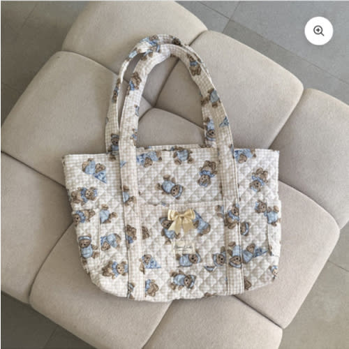 Cuddles - Tote Bag - Moon Nude