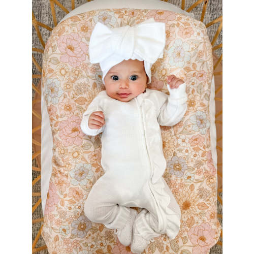 Bassinet Sheet | Pastel Bloom – Little and Fern