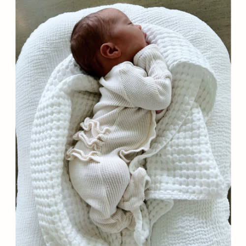 Organic Waffle 2-Way Zip Ruffle Footie, Snow – SpearmintLOVE
