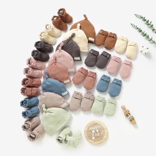 Tiny Alpaca | Organic Cotton Newborn Ribbed Anti-Slip Mittens, Booties, and Hat Set | 0-6 Months | Baby Clothing | Baby Shower Gift | 1 Set