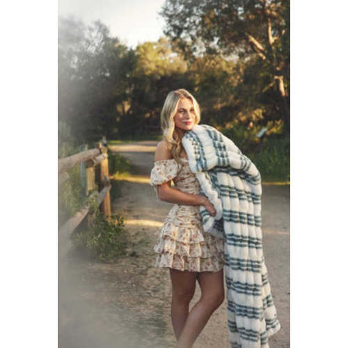Hugs French Stripe Plush Blanket | Minky Couture