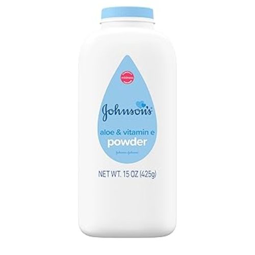 Johnson's Baby Powder with Naturally Derived Cornstarch, Aloe & Vitamin E for Delicate Skin, Hypoallergenic, Free of Parabens, Phthalates & Dyes for Gentle Baby Skin Care, 15 oz