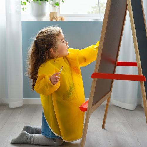 Two-Sided Easel & Chalkboard