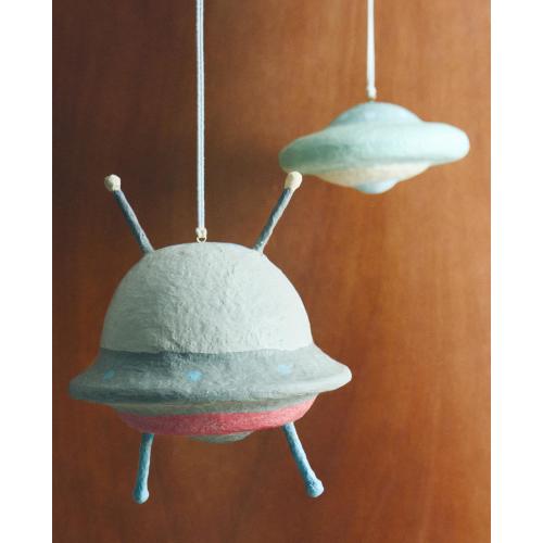 SET OF FLYING SAUCERS (SET OF 2)