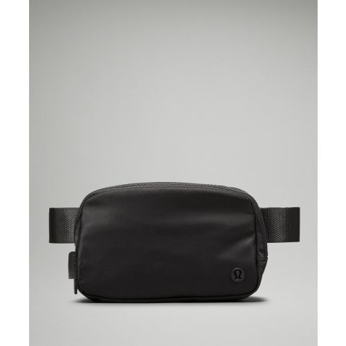 Everywhere Belt Bag with Long Strap 1L