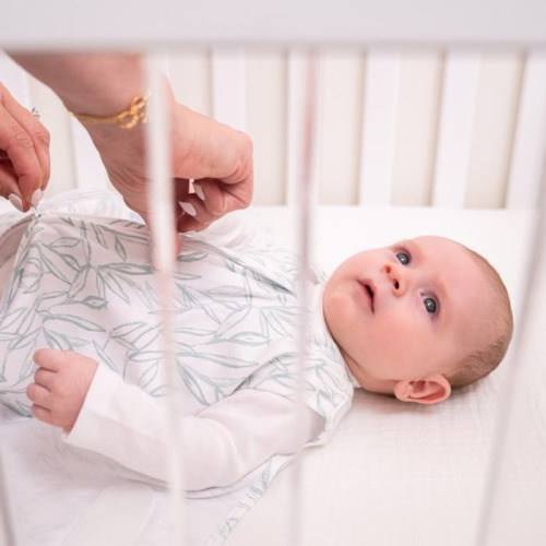 100% Cotton Baby Swaddle Green Leaves | HALO US