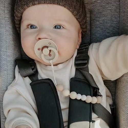 Ali+Oli Silicone Pacifier Clip for Baby (White) 100% Food-Grade BPA Free Newborn Pacifier Holder Infant Binky Clip for Baby Boy or Girl