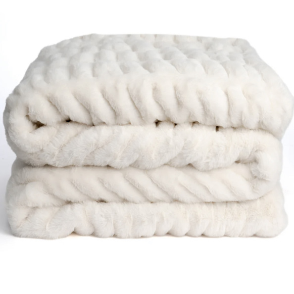 Creamy Cloud Blanket | Lola Blankets